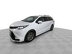 2021 Toyota Sienna FWD Minivan for sale #25T2651A - photo 5