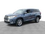 Used 2019 Toyota Highlander XLE for sale #26T1172B - photo 1