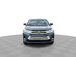 Used 2019 Toyota Highlander XLE for sale #26T1172B - photo 4