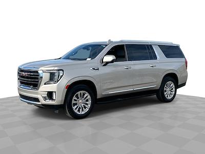 Used 2023 GMC Yukon XL - photo 1