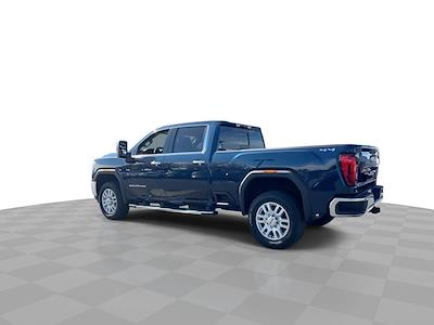 Used 2022 GMC Sierra 2500 SLT Crew Cab for sale #26T783A - photo 2
