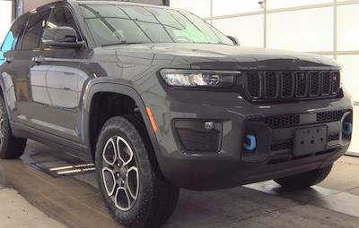 Used 2022 Jeep Grand Cherokee 4xe - photo 1