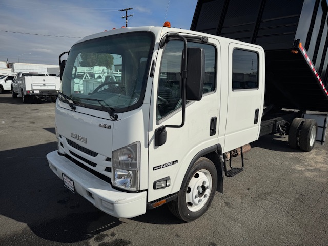 Used 2016 Isuzu NPR - photo 21