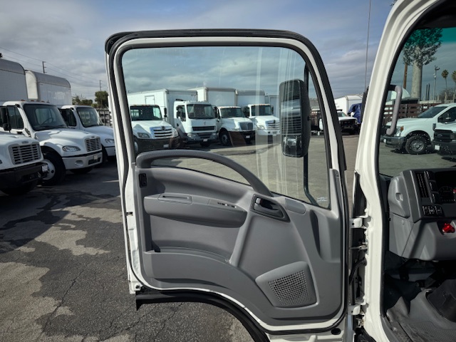 Used 2016 Isuzu NPR - photo 27