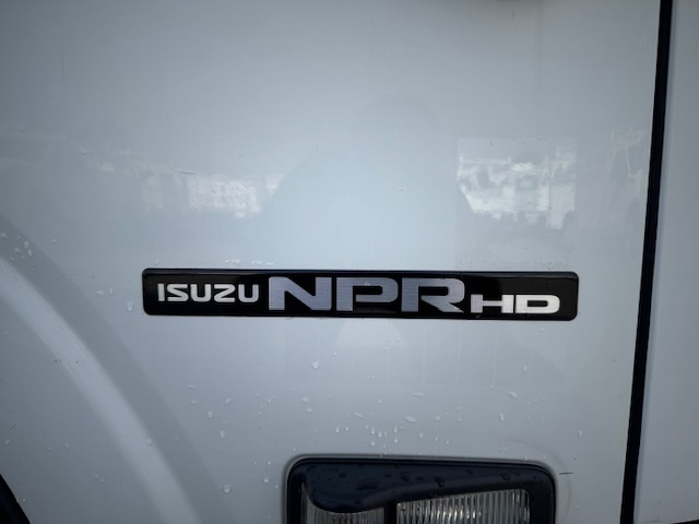 Used 2016 Isuzu NPR - photo 31
