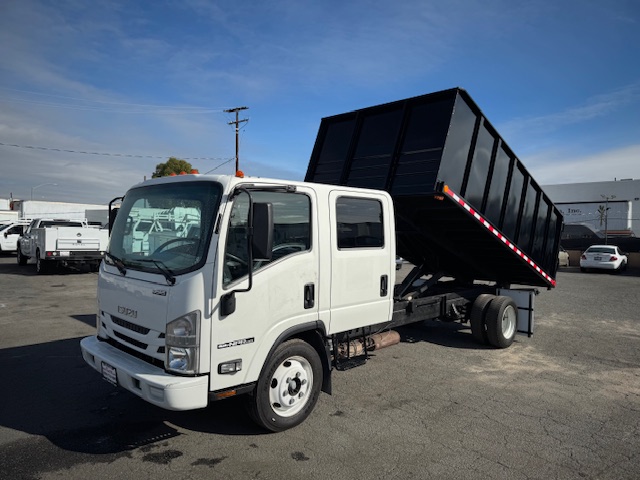 Used 2016 Isuzu NPR - photo 6