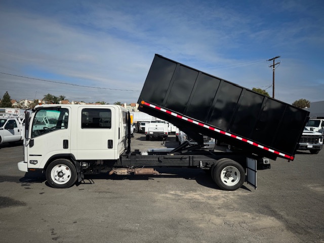 Used 2016 Isuzu NPR - photo 7