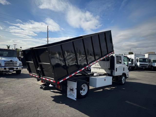 Used 2016 Isuzu NPR - photo 5