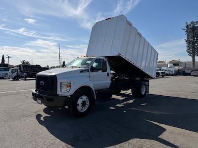 Used 2023 Ford F-650 - photo 1