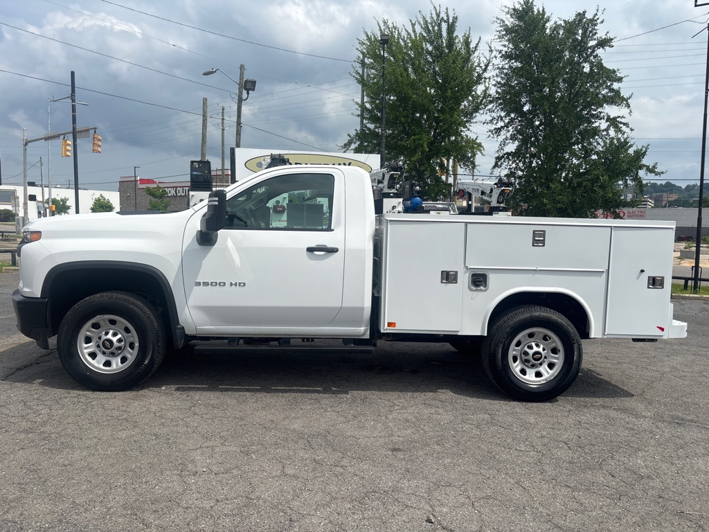 2022 Chevrolet Silverado 3500HD photo 2