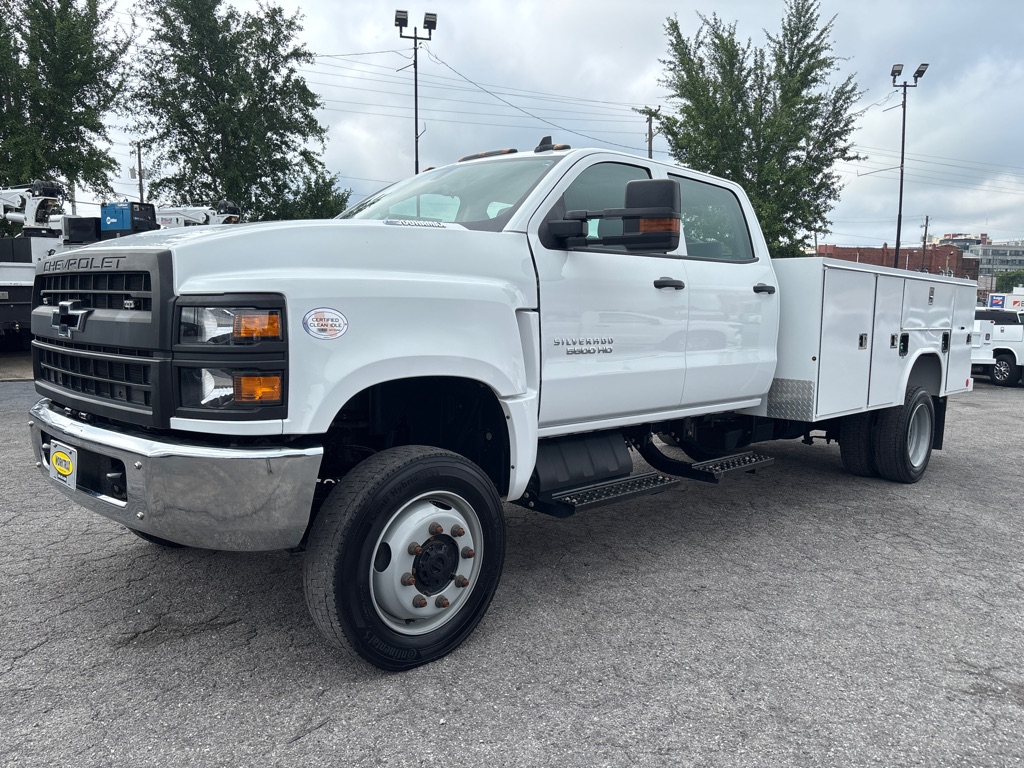 2022 Chevrolet Silverado 4500 Medium Duty Chassis Cab