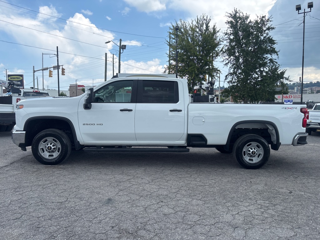 2024 Chevrolet Silverado 2500HD photo 3