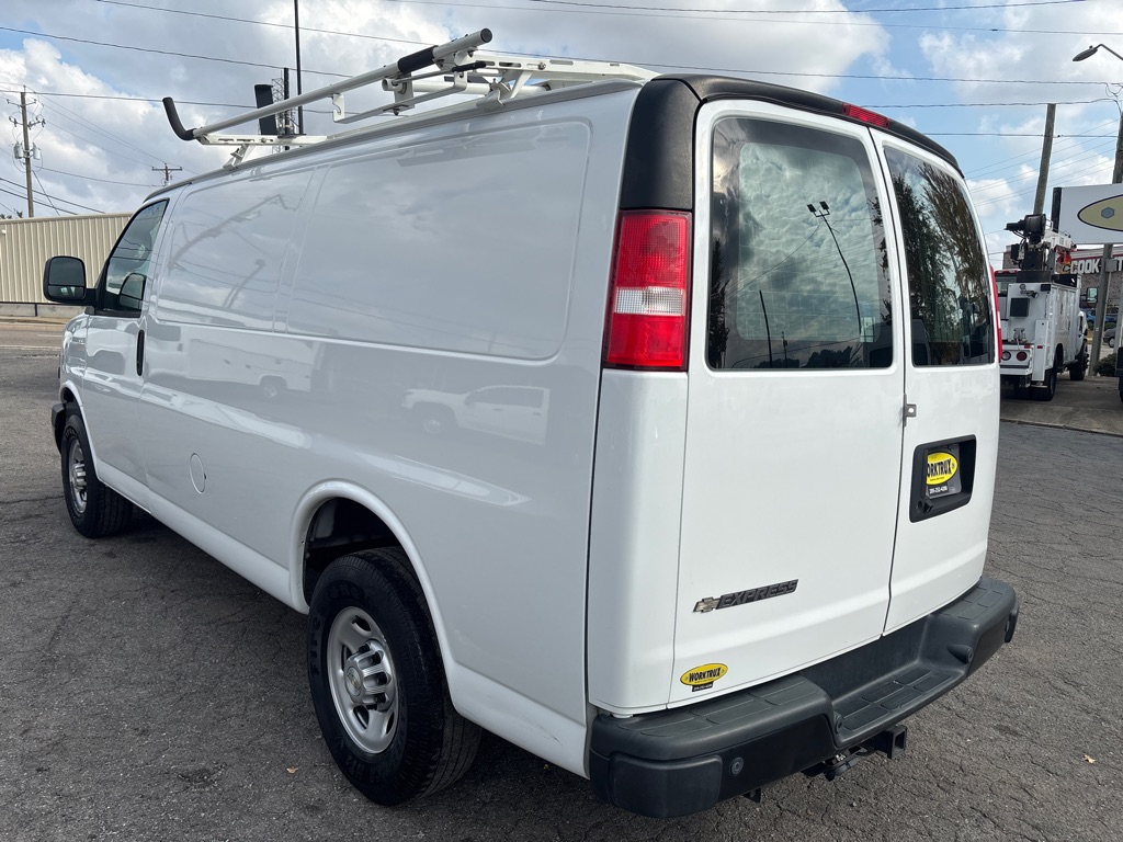 2020 Chevrolet Express 2500 Cargo photo 2