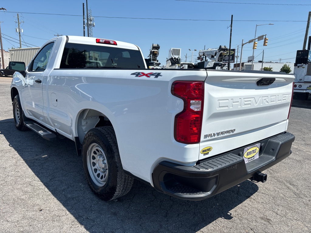 2022 Chevrolet Silverado 1500 photo 2