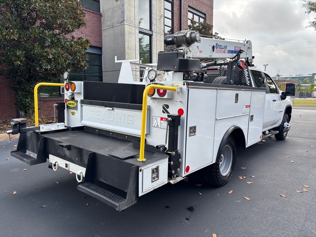 2023 Chevrolet Silverado 3500HD Work Truck photo 2