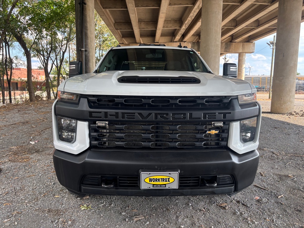 2023 Chevrolet Silverado 3500HD photo 2