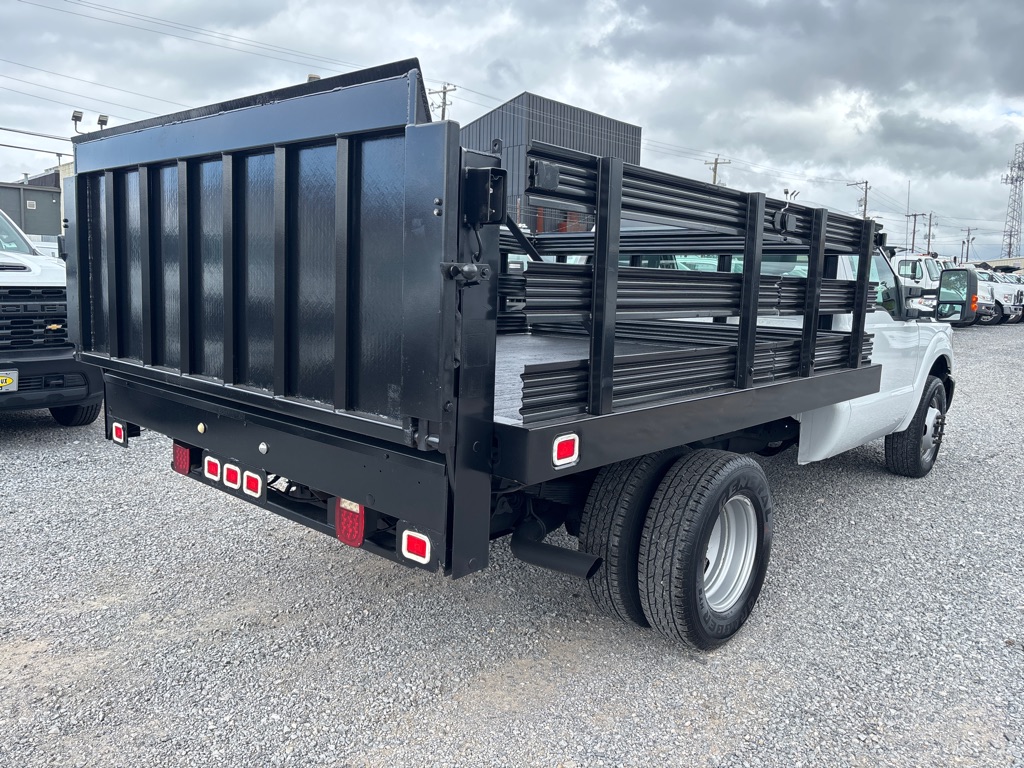 2016 Ford F-350 photo 4