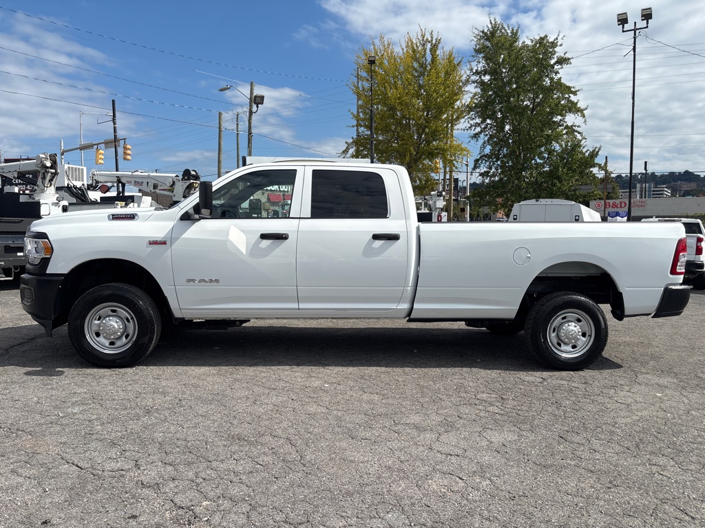 2022 Ram 2500 Tradesman photo 3