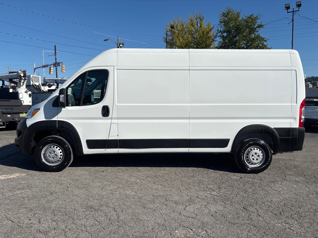 2024 Ram ProMaster 2500 photo 2