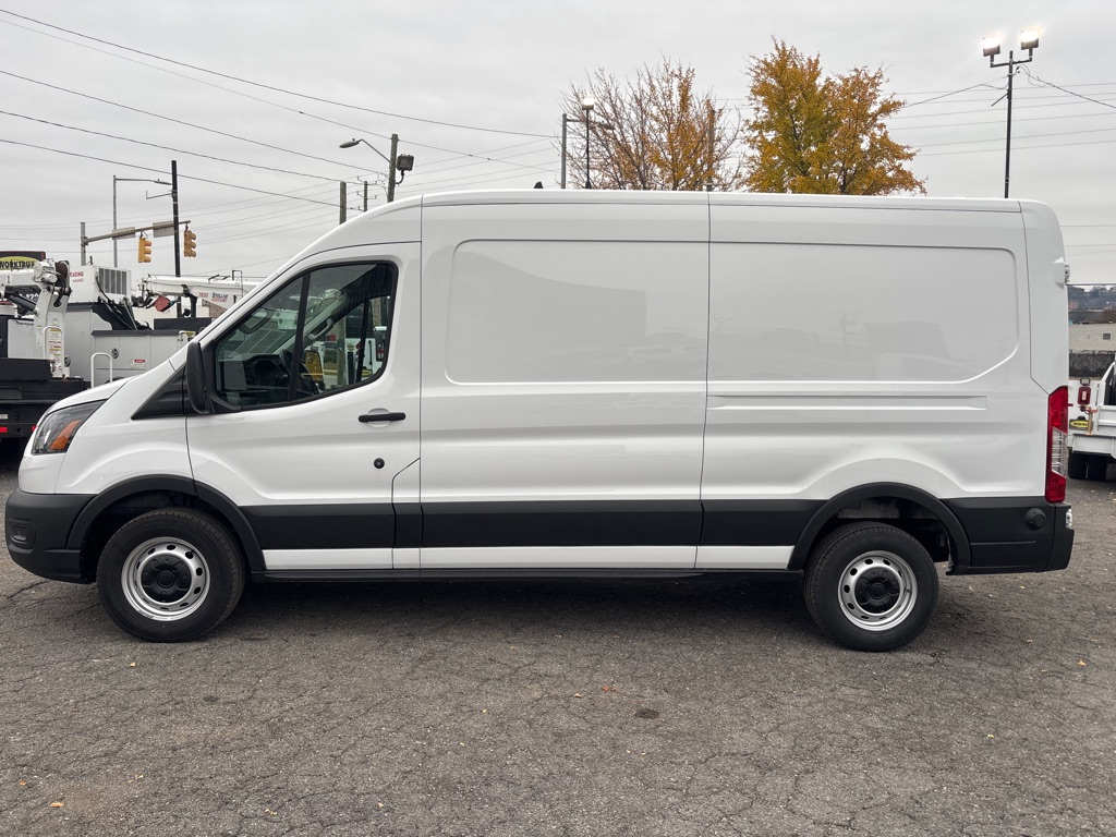 2024 Ford Transit photo 2