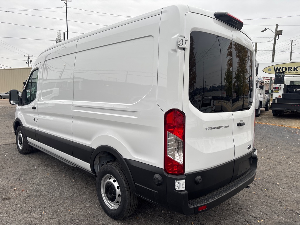 2024 Ford Transit photo 3