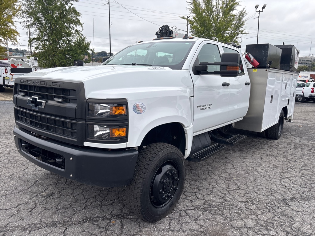 2022 Chevrolet Silverado 5500HD photo 4
