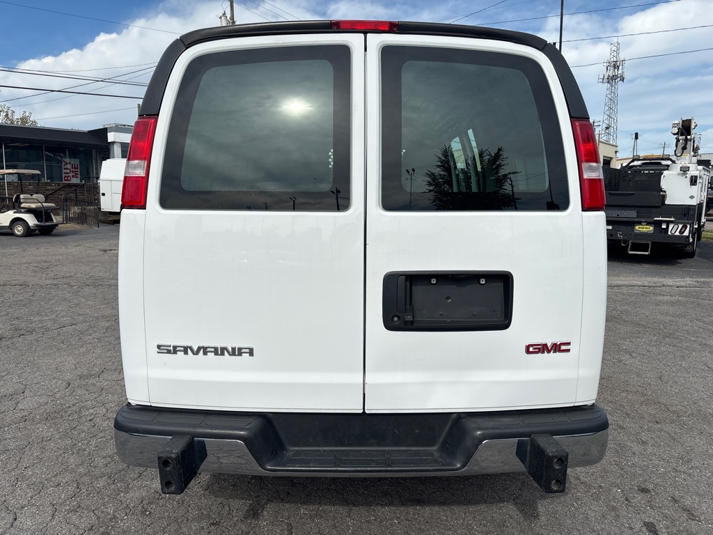 2023 Gmc Savana 2500 Base photo 3