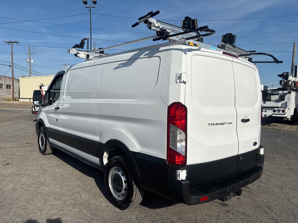 2021 Ford Transit photo 3