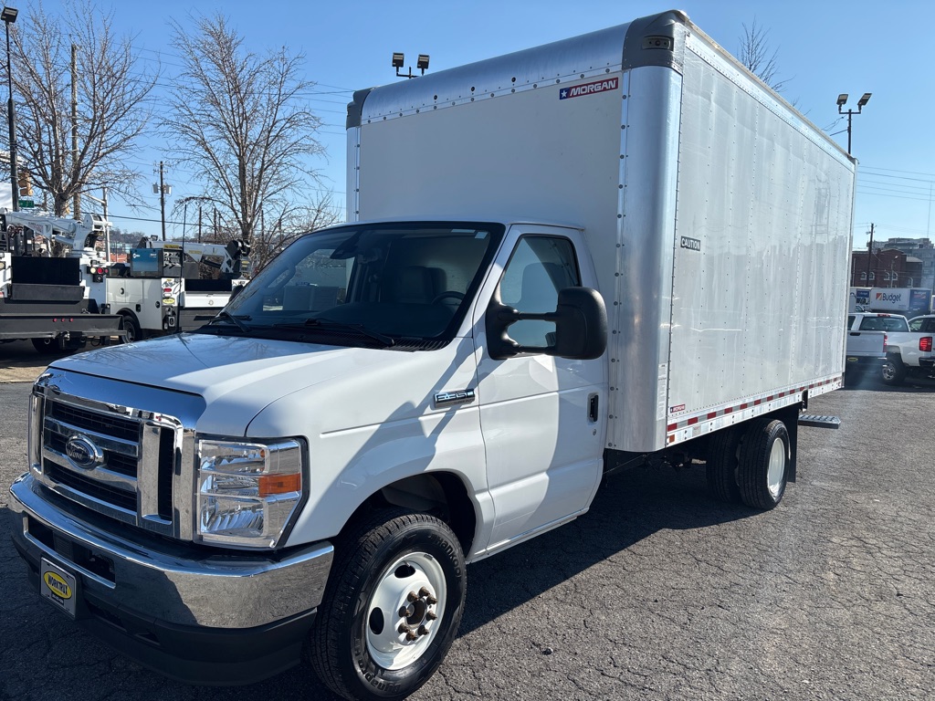 2024 Ford E-Series Cutaway