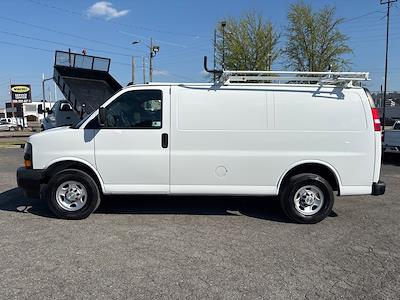 Used 2021 Chevrolet Express 2500 - photo 1