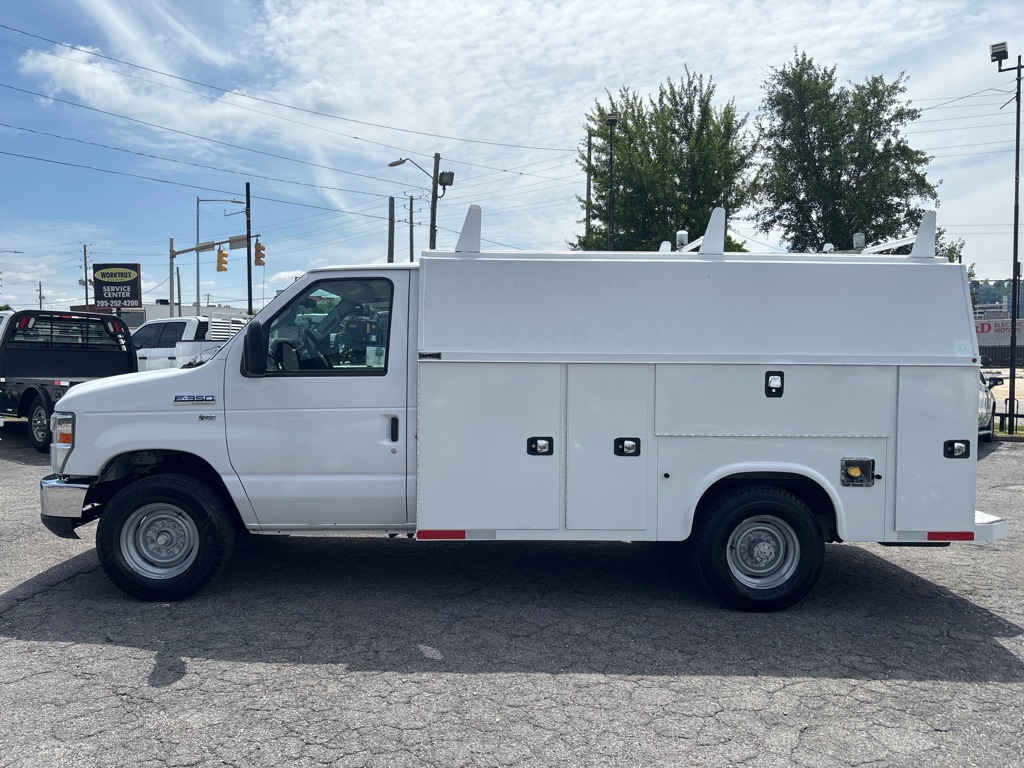 Used 2017 Ford E-350 - photo 5