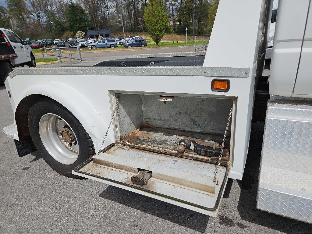Used 1999 Chevrolet Kodiak C6500 Hauler Body for sale in Knoxville