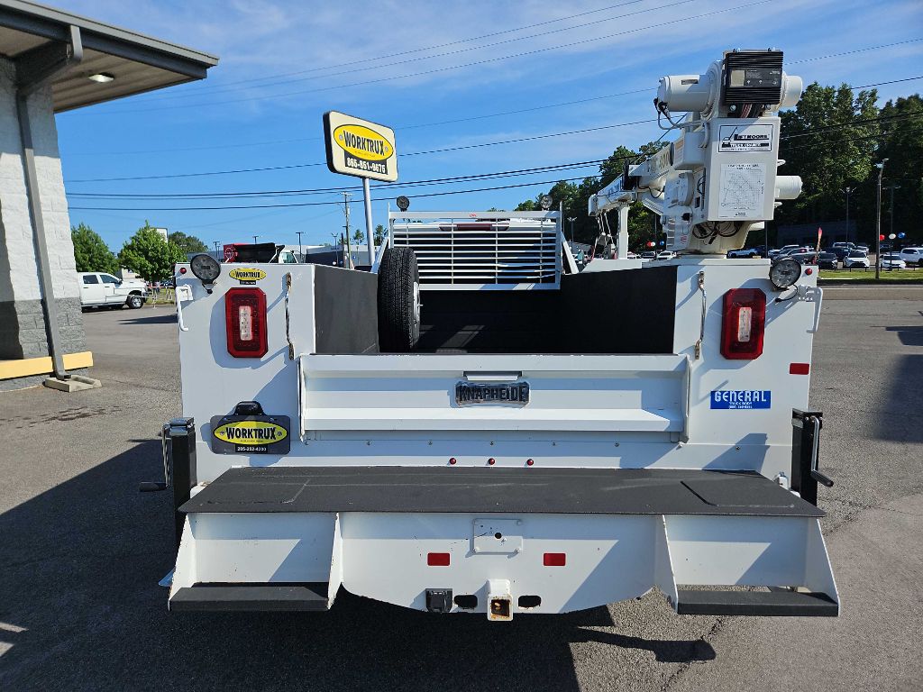 2023 Chevrolet Silverado 3500HD photo 3