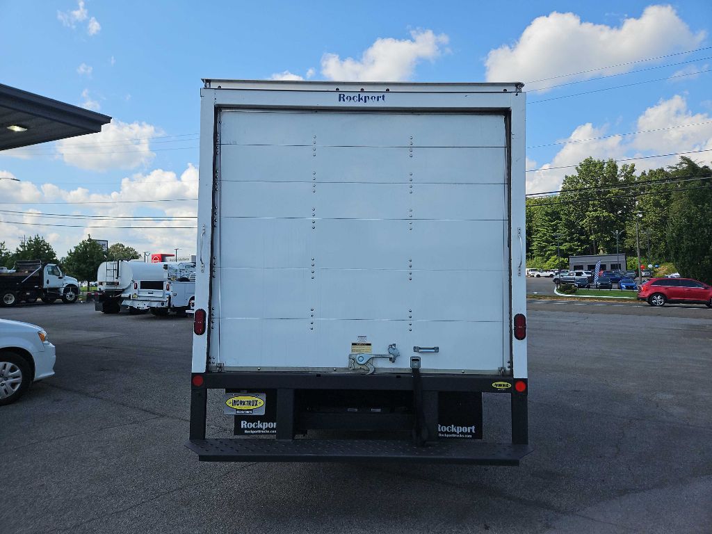 2019 Ford E-350 photo 4