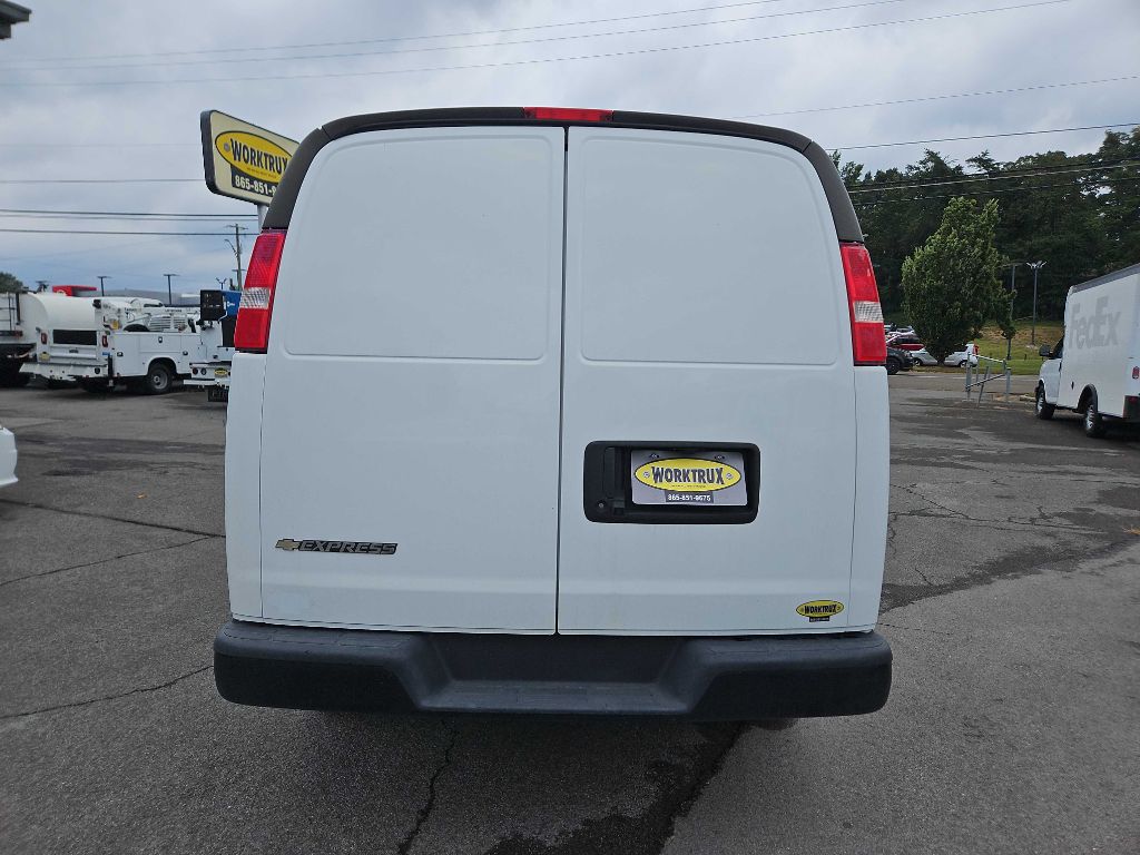 2023 Chevrolet Express 2500 Cargo photo 2