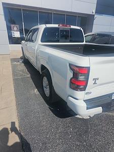 2022 Nissan Frontier Crew Cab RWD Pickup for sale #F63796D - photo 2