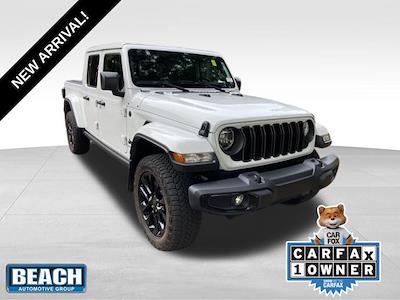 2024 Jeep Gladiator Crew Cab 4WD Pickup for sale #V90444D - photo 1