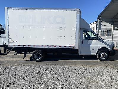 Used 2018 Chevrolet Express 3500 - photo 1