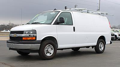 Used 2024 Chevrolet Express 2500 - photo 1