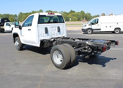 Used 2024 Chevrolet Silverado 3500 Work Truck Regular Cab 4WD Cab Chassis for sale #F5136 - photo 2