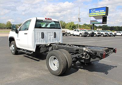Used 2024 Chevrolet Silverado 3500 Work Truck Regular Cab 4WD Cab Chassis for sale #F5138 - photo 2
