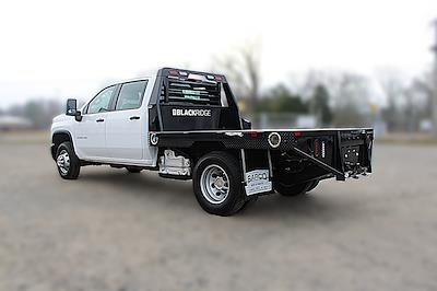 Used 2025 Chevrolet Silverado 3500 Crew Cab Flatbed Truck for sale #F5261 - photo 2