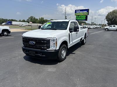 Used 2024 Ford F-250 - photo 1