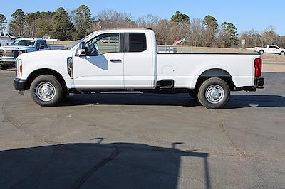 Used 2024 Ford F-250 - photo 1