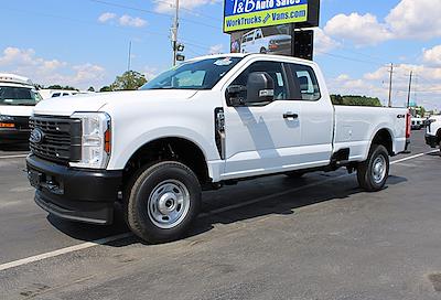 Used 2025 Ford F-250 - photo 1