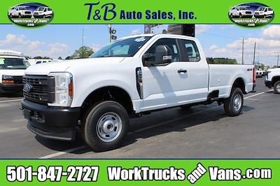 Used 2025 Ford F-250 - photo 1