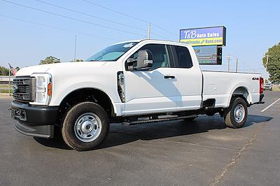 Used 2024 Ford F-250 - photo 1