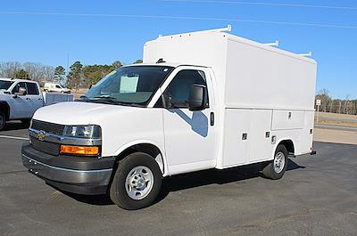 Used 2023 Chevrolet Express 3500 - photo 1