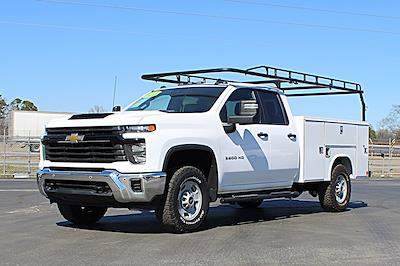 Used 2024 Chevrolet Silverado 2500 - photo 1