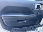 2022 Jeep Gladiator Crew Cab 4WD Pickup for sale #303095A - photo 9